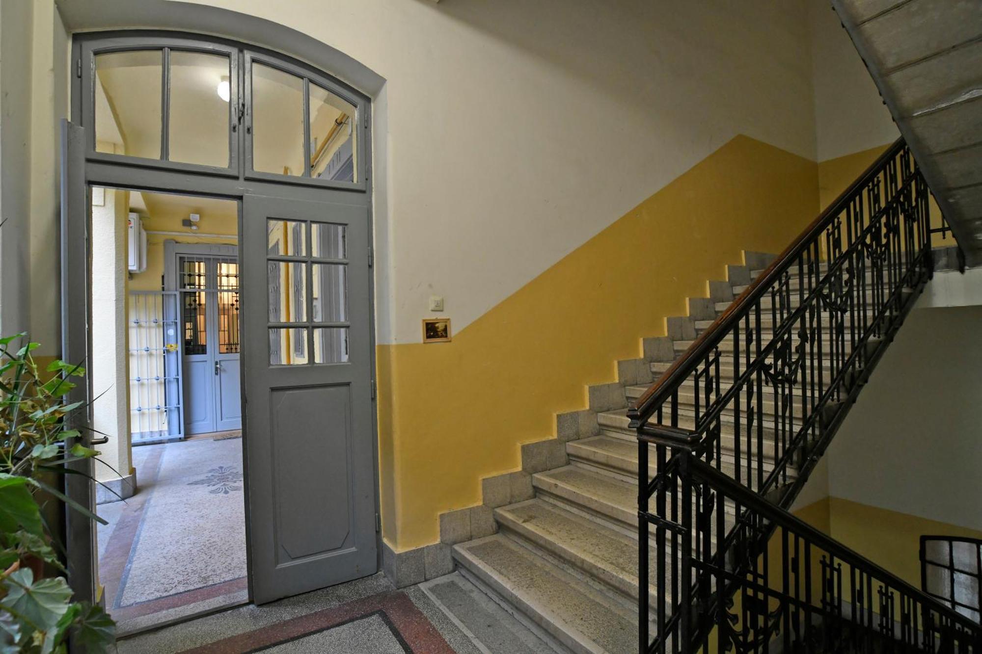 Luxuryflat Near Centre On118 Sqm, 3Br,2Bth,8Bed,Ac Apartment Budapest Luaran gambar