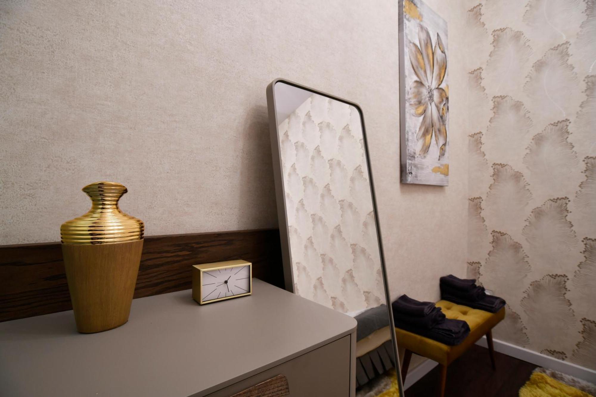 Luxuryflat Near Centre On118 Sqm, 3Br,2Bth,8Bed,Ac Apartment Budapest Luaran gambar